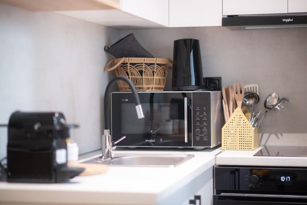 Athenian Luxe & Cozy Studio Εξωτερικό φωτογραφία