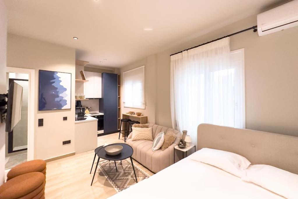 Athenian Luxe & Cozy Studio Εξωτερικό φωτογραφία