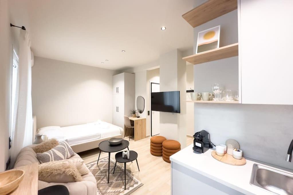 Athenian Luxe & Cozy Studio Εξωτερικό φωτογραφία
